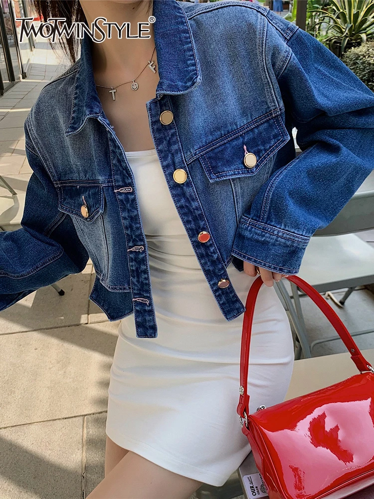 

Женская джинсовая куртка TWOTWINSTYLE, однотонная однобортная Свободная куртка с отложным воротником и длинным рукавом в стиле пэчворк