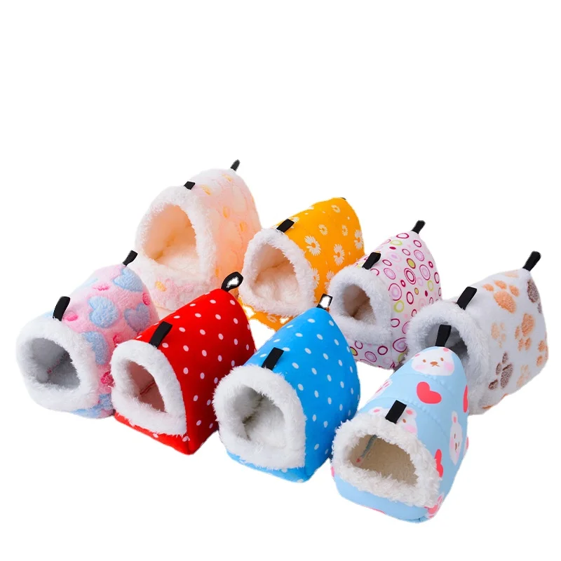 

Cute Cartoon Winter Rabbit Squirrel Mini Cage Guinea Pig Nest Small Animal Mice Rat Pet Sleeping Bed Hamster House Warm Soft Mat