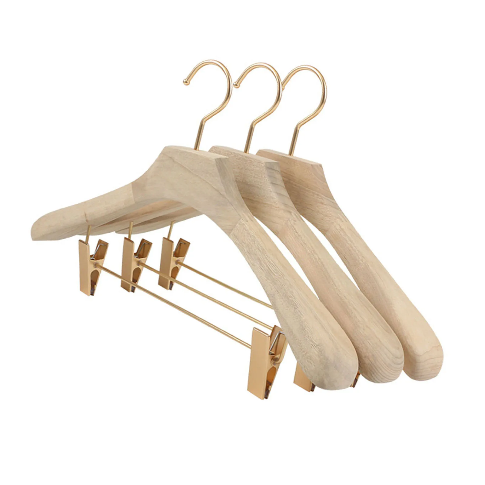 

Деревянные вешалки из камефорного дерева