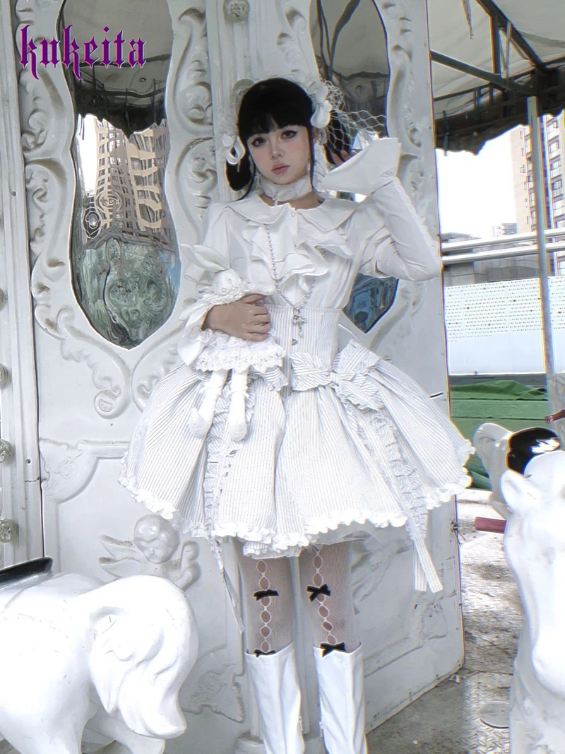 Фото Комплект Kukeita Gothic Lolita из 2 предметов: черно-белая блузка с длинными рукавами и милая пышная мини-юбка в полоску с завышенной талией, винтажный наряд в стиле принцессы №3