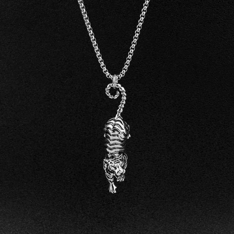 

Alloy Tiger Pendant Necklaces For Women Men Vintage Jewelry Animal Necklace Ethnic Hombre Punk Accessories Valentine's Day Gift