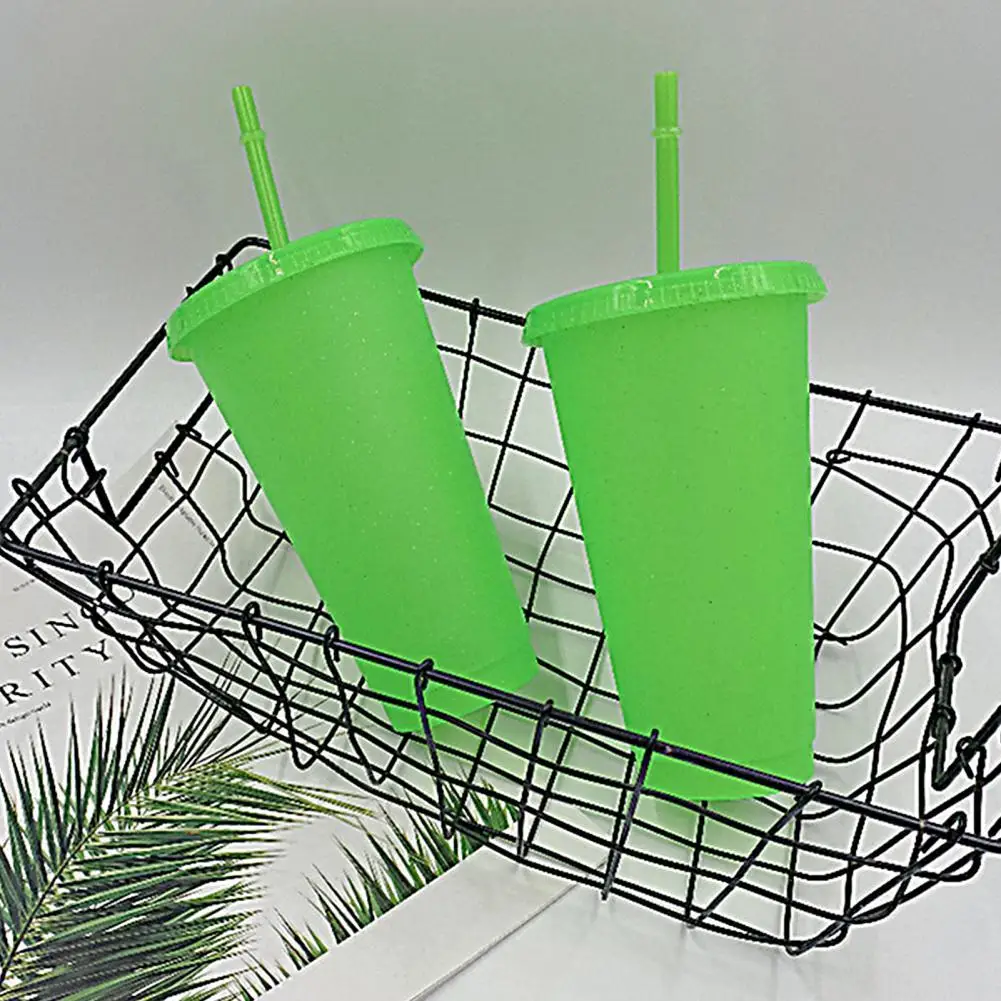 

Eye-catching Water Cup Portable Attractive Straw Green Drinking Tumbler Cup Juice Bottle Water Bottle
