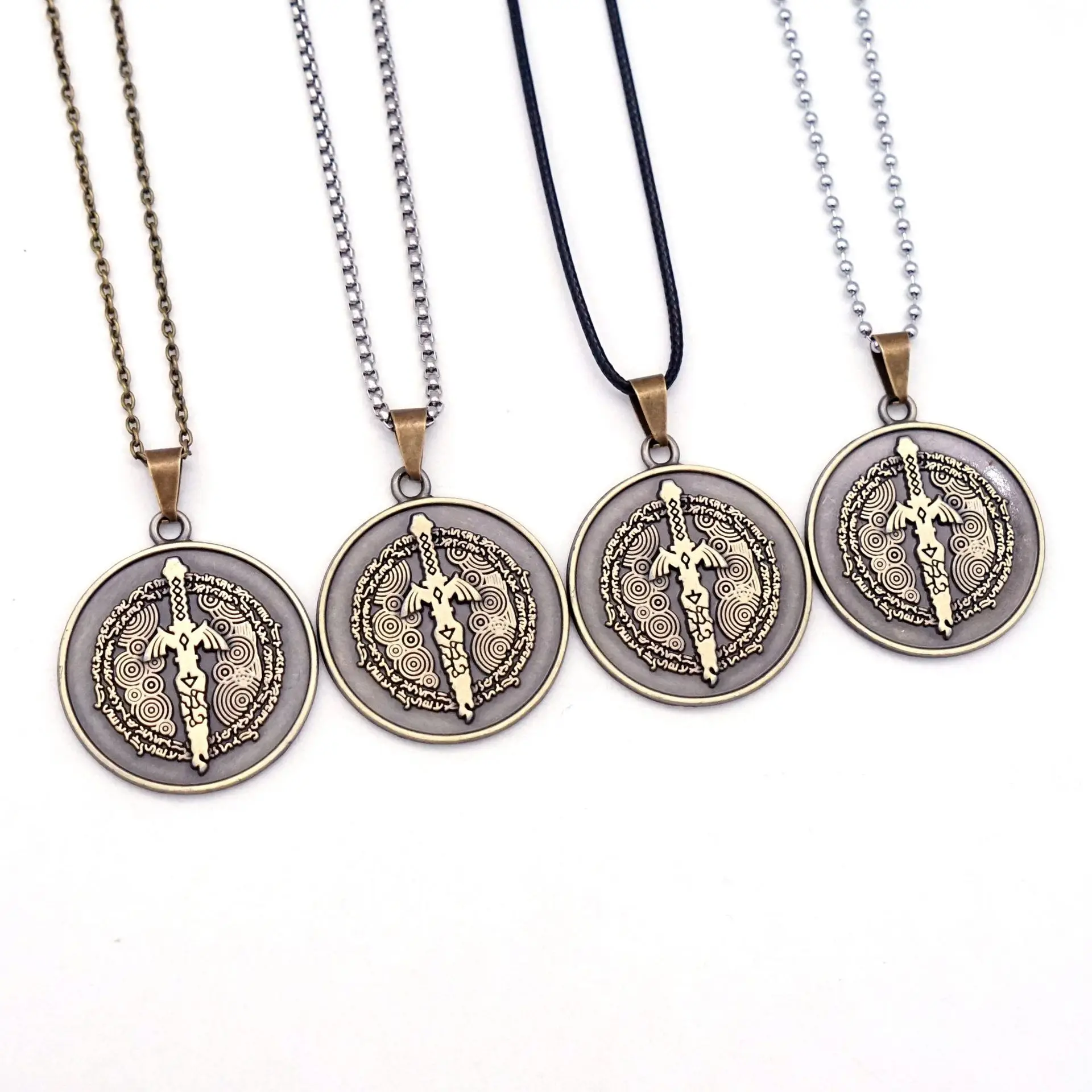 

Vintage Legend of Zeldas Kingdom Tears Pendant Necklace for Men Women Link Master Sword Chain Necklace Fans Cosplay Jewelry Gift