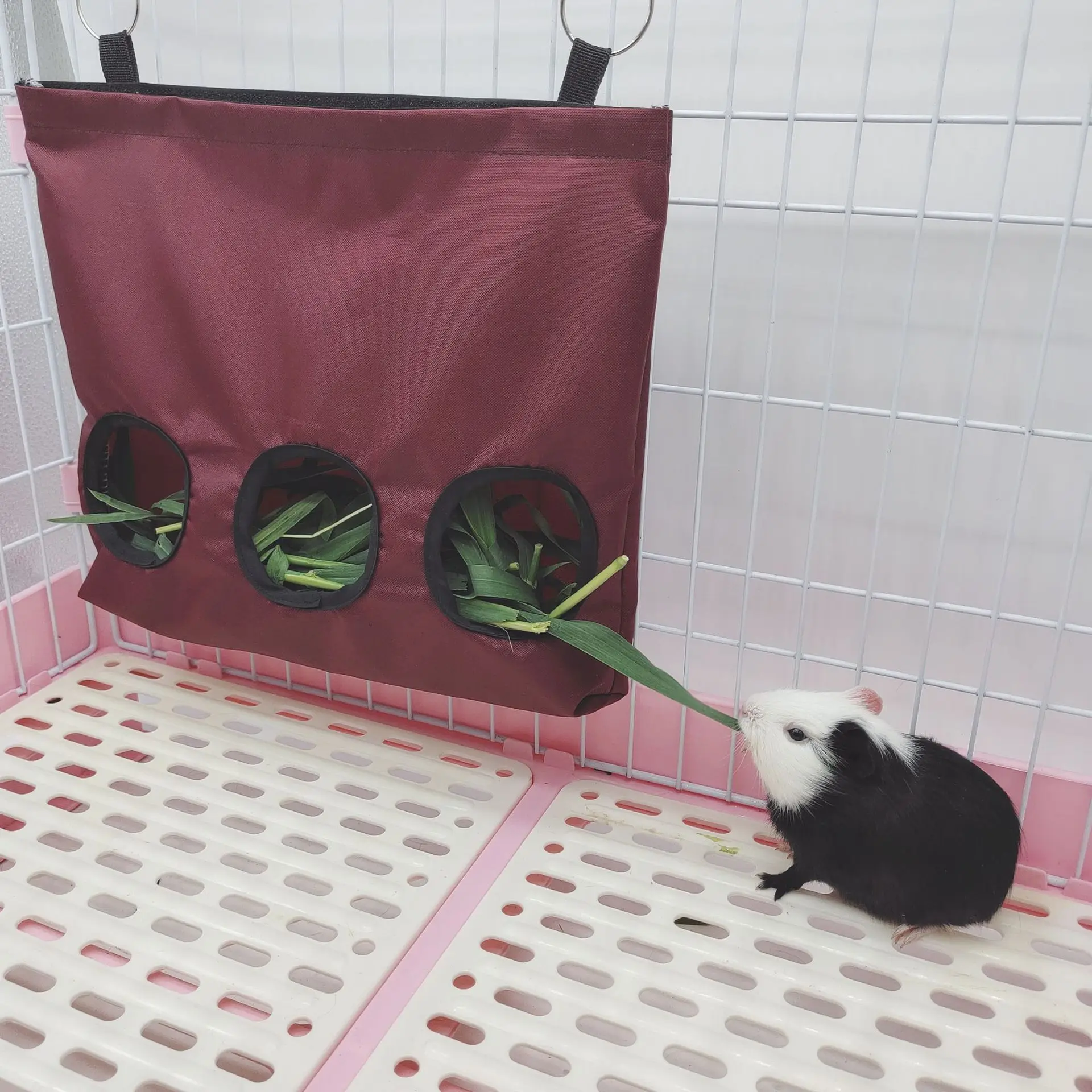

3 Holes Hay Feeder for Guinea Pigs Bunny Hay Feeding Bag Small Animal Feeder Rabbit Food Dispensers Bag Rack Cage Accessories