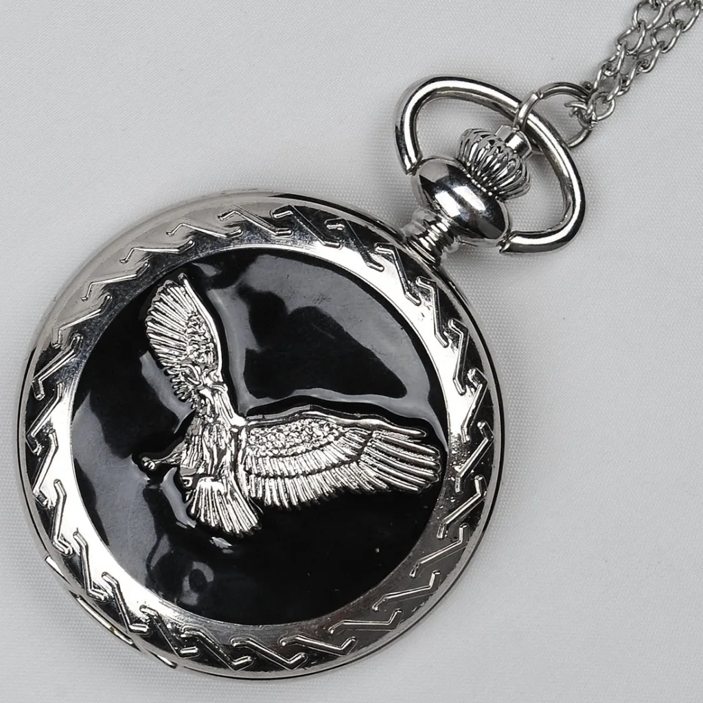 

Vintage Sliver Black Carving Quartz Pocket Watch for Men Women Eagle Bird Engraved Case Fob Chain Bronze Clock Collection Gift