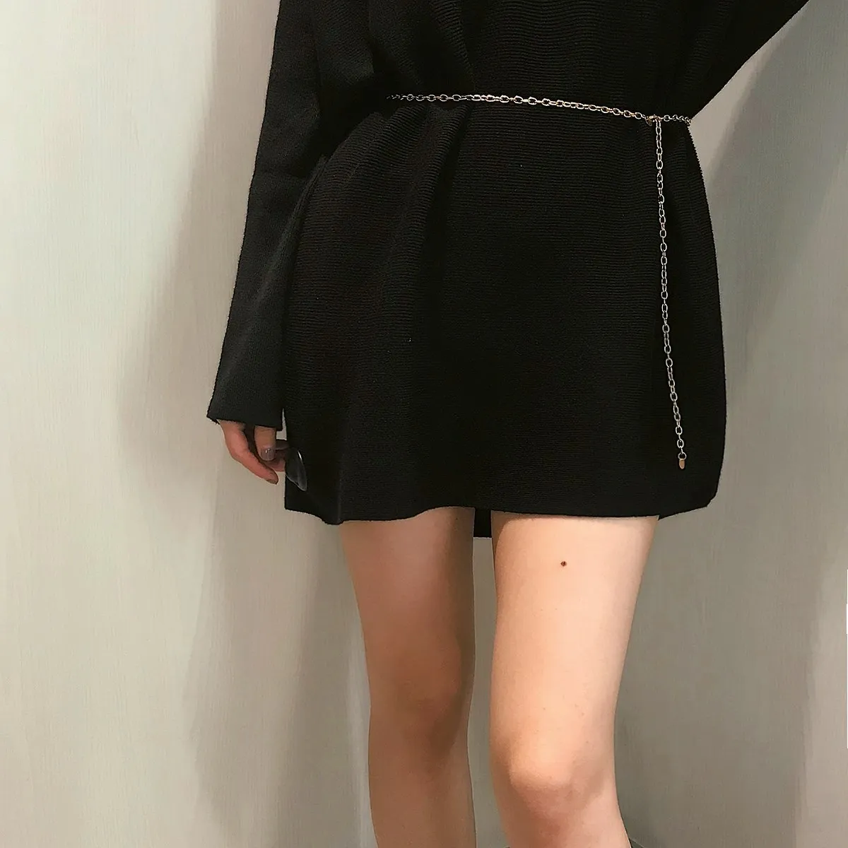 

Sexy Body Chain Woman Simple Single Layer Geometric Chain Waist Chain Tassel Sequin Versatile Summer Body Jewelry Sexy Girl New