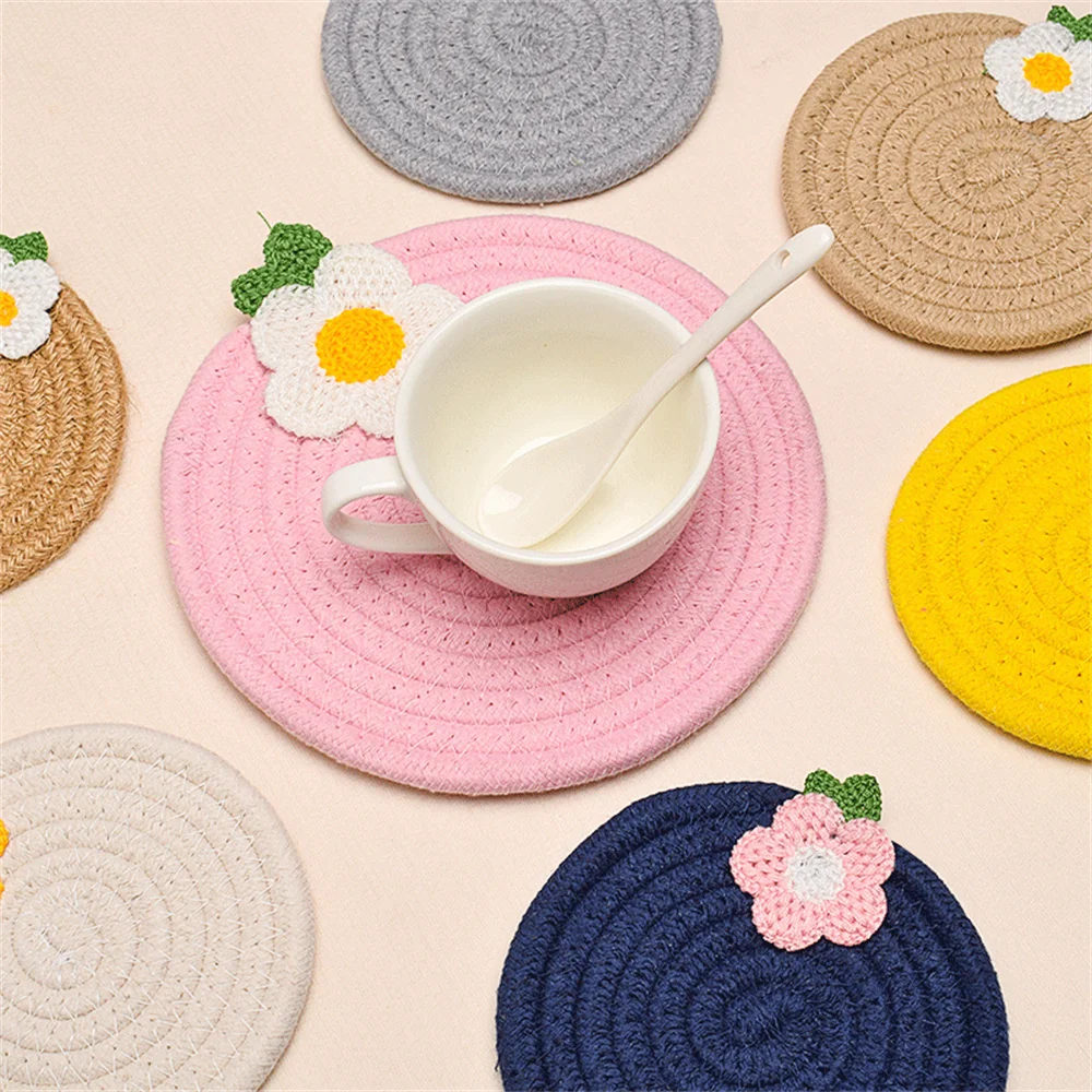 

Cute Small Flower Bowl Mat Spring Ins Table Mat Handmade Insulated Plate Mat Home Decoration Modern Simple Cup Mat Round