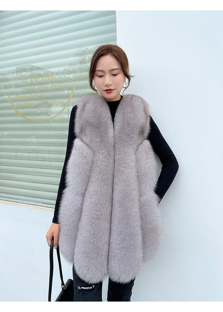 

Fox Fur Short Vest Women's 2023 New Full Leather Fur Tank Top with Slender Temperament and Winter Fur Integrated Coat