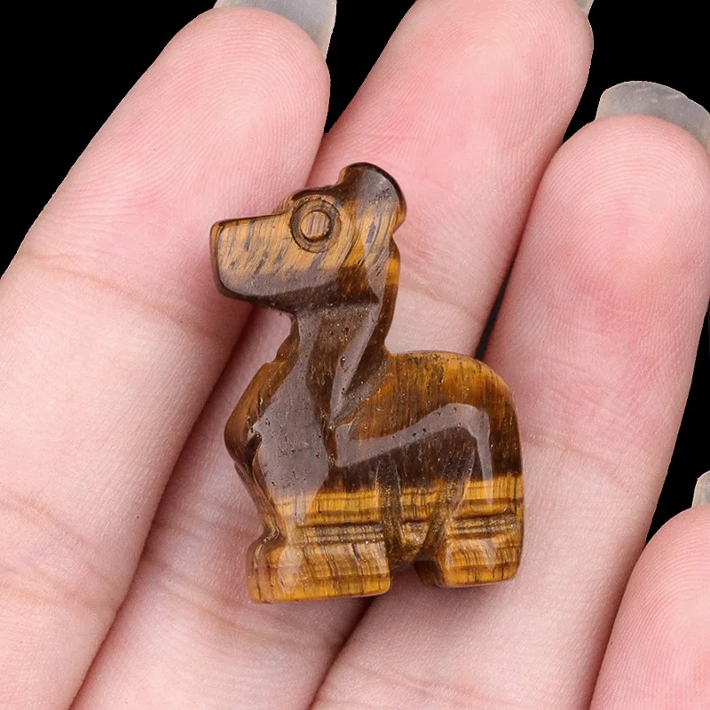 

Статуэтка олень из камня