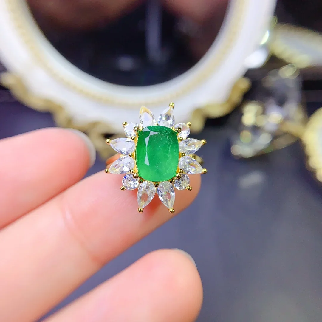 Женское кольцо из серебра 925 пробы