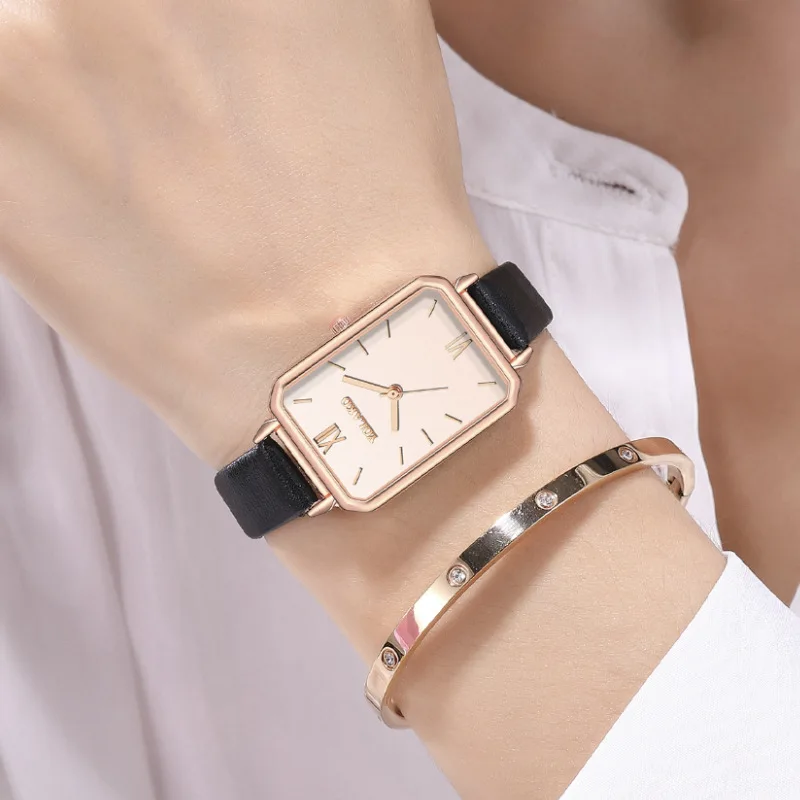 

Retro Rectangle Quartz Roma Dial Casual Wrist Watches Leather Strap Fashionable Clock Waterproof Wristwatch for Women