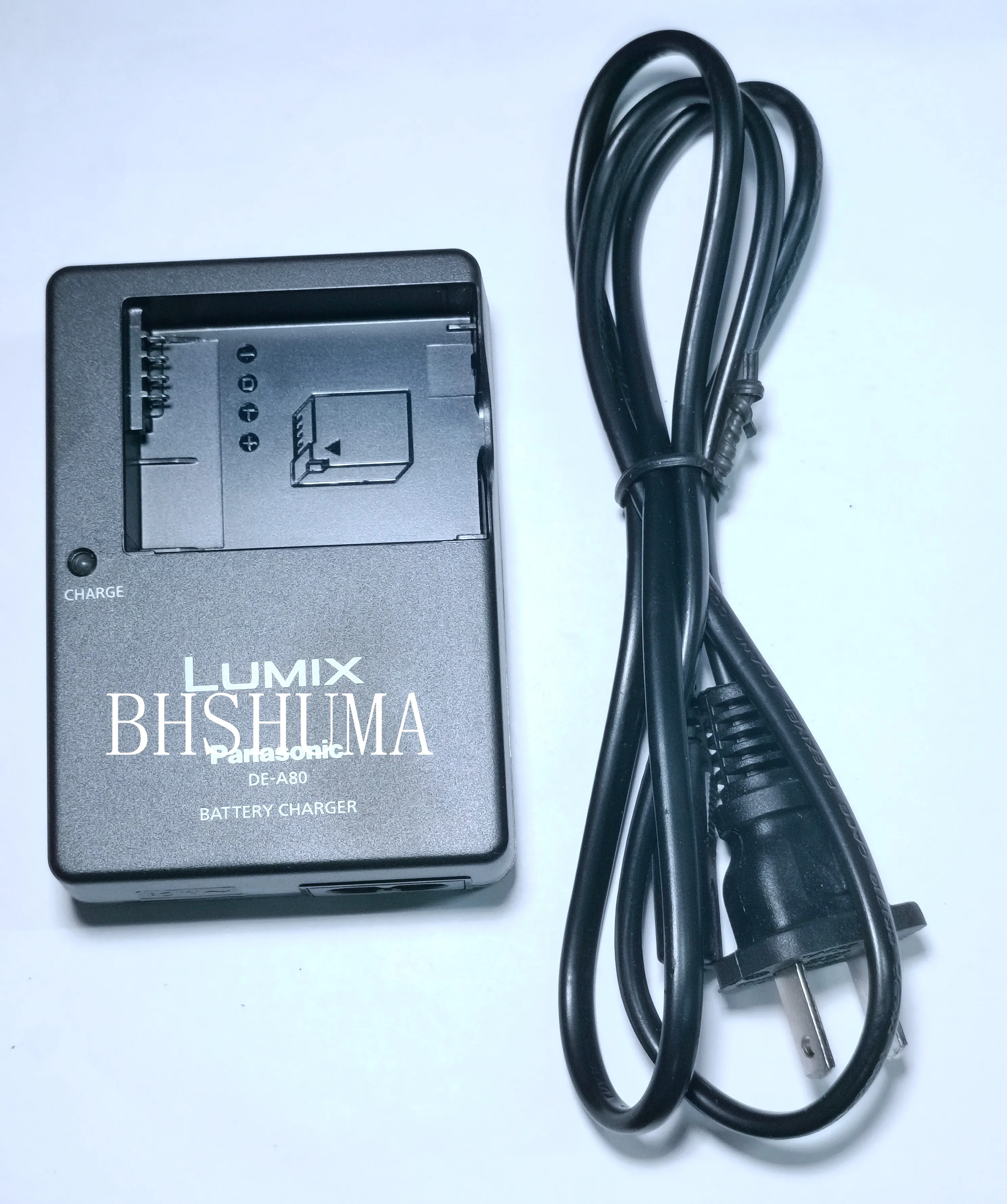 

NEW Original Battery Charger for Camera For Panasonic LUMIX DE-A80 DE A80 DEA80 DMW-BLC12 DMW-BLC12E DMC-GH2GK