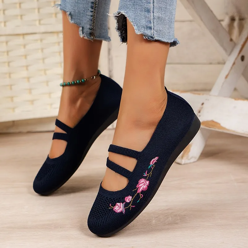 

2023 Hot Sale Shoes Female Knitted Women's Flats Summer Casual Bean Flats Women Embroidered Slip-on Soft Bottom Shoes Ladies