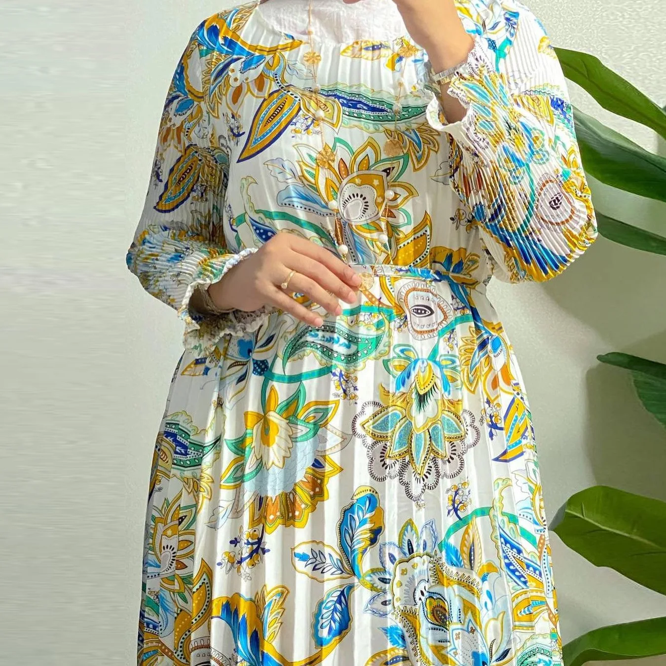 New 2022 Long Sleeve Satin Pleated Strap Modest Muslim Temperament Foreign Trade Dress Evening Dresses Abayas For Women Dubai