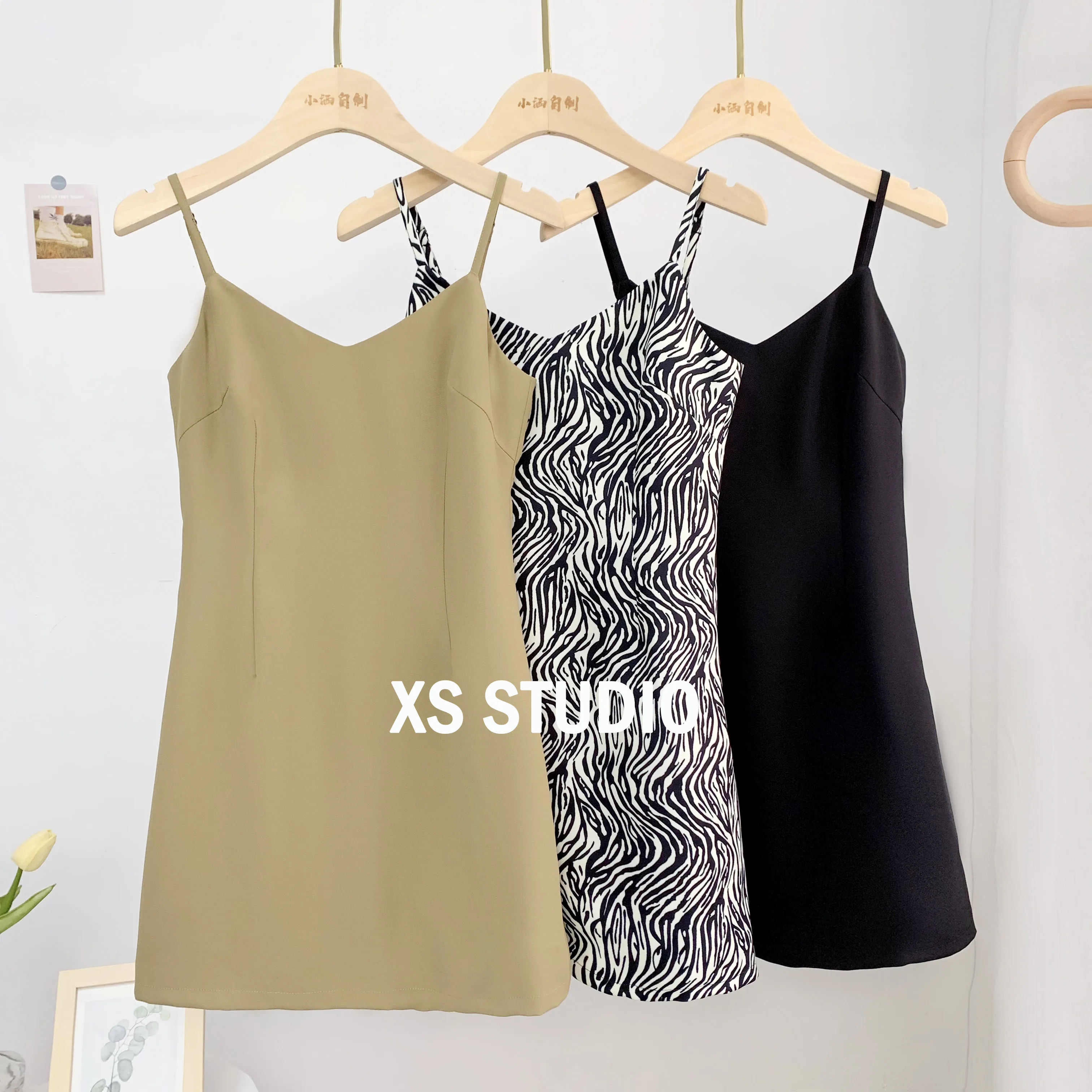 Sexy V-neck Sling French sle Suit Dress 2024 New Autumn Small Slim Temperament Waist Hugging Black