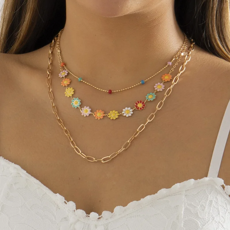 

New Multilayer Daisy Flower Clavicle Chain Necklace for Women Bohemian Rainbow Zircon Short Choker Wedding Party Jewelry