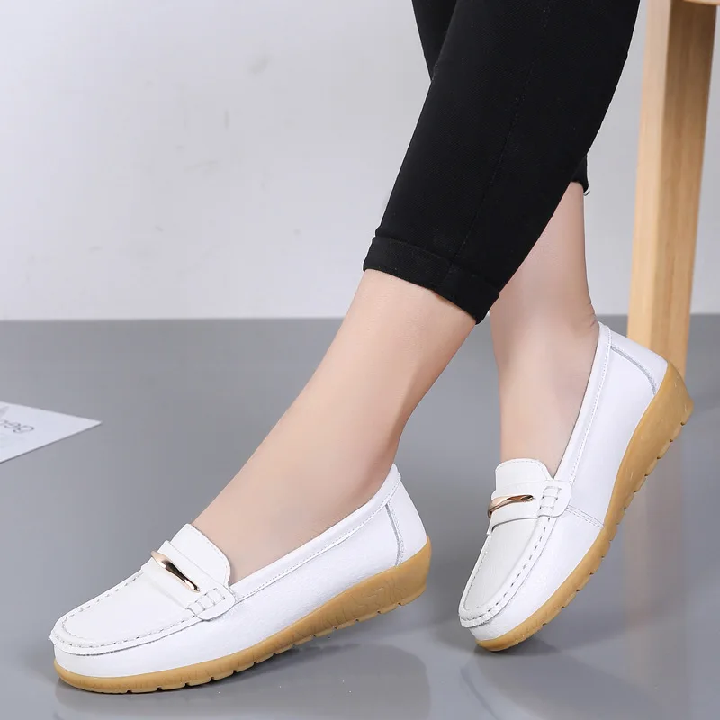 

2022 New Leather Shoes Woman Slip On Women Flats Moccasins Women's Loafers Spring Autumn Mother Shoe