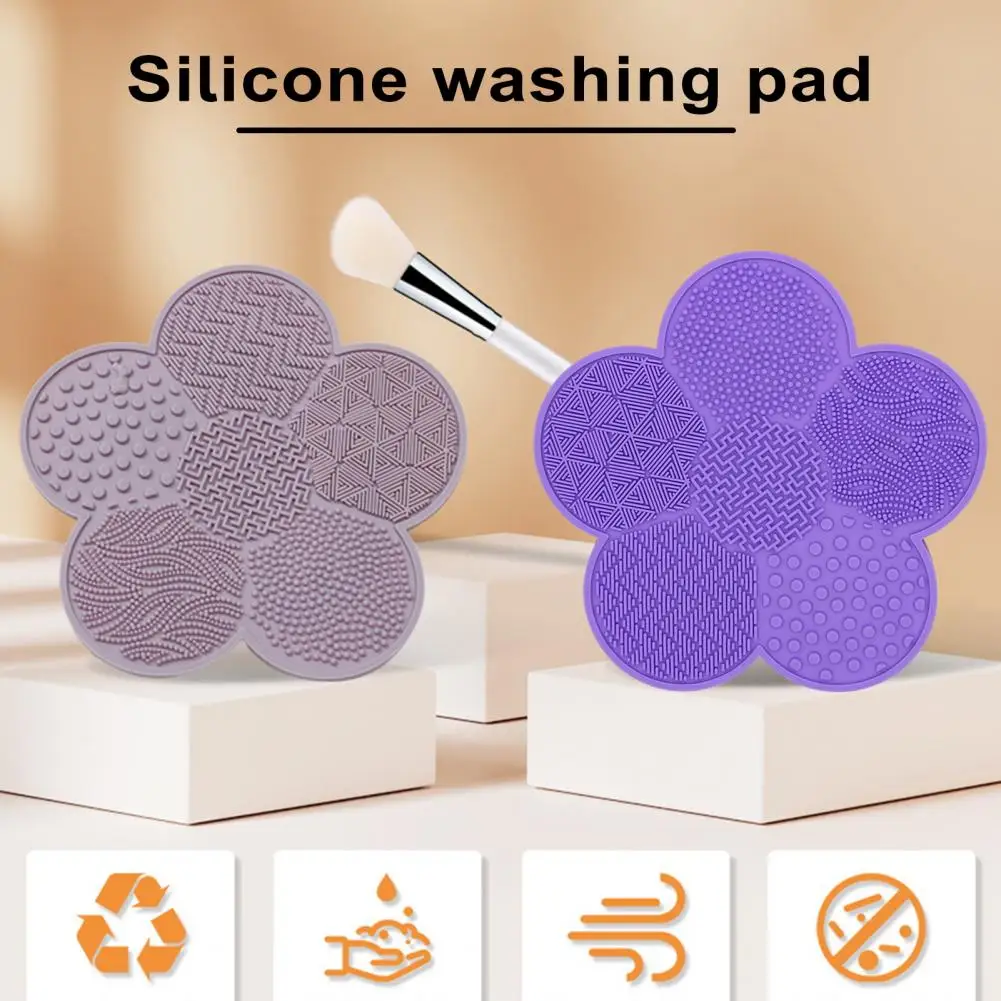 Suction Cup Scrub Pad Silicone Flower Brush Pad Easy Tool for Loose Powder Brushes with Suction Cup for Effortless for Kitchen