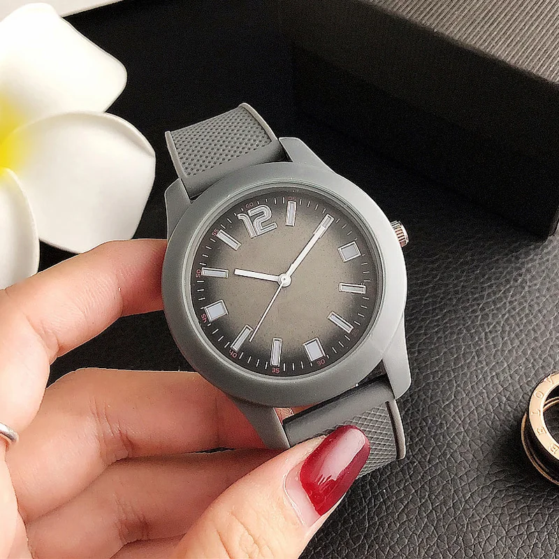 Brand Wrist Watches Fashion Men Women Ladies Girl Couples Crocodile Style Quartz Casual Silicone Band Clock LA13