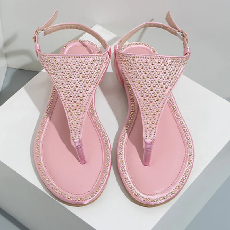 Women's Flat Flip Flops Sandals Fashion Rivets Design Square Head Buckle Beach Slippers 2023 Summer New Sandals Woman Shoes