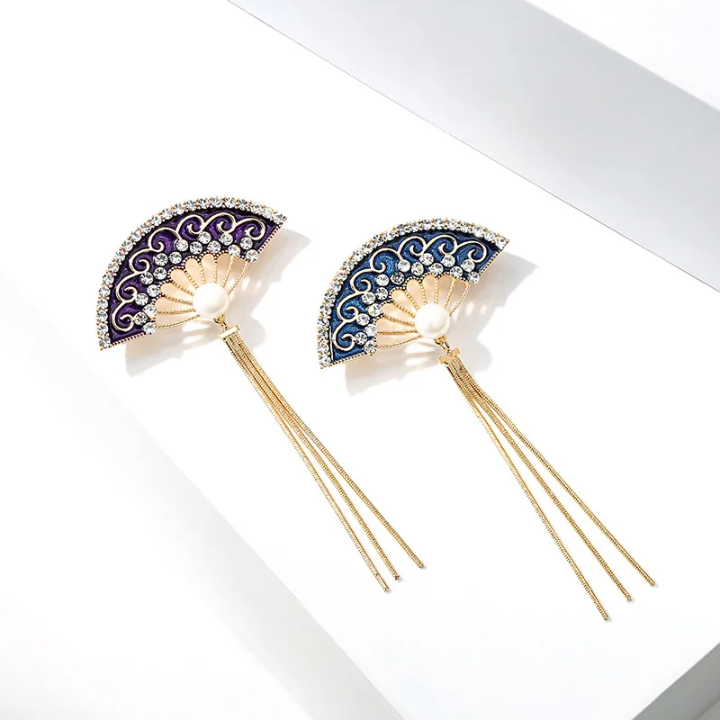 

Chinese Style Fan Tassel Brooch Pin Women's Personality Temperament Coat Accessories