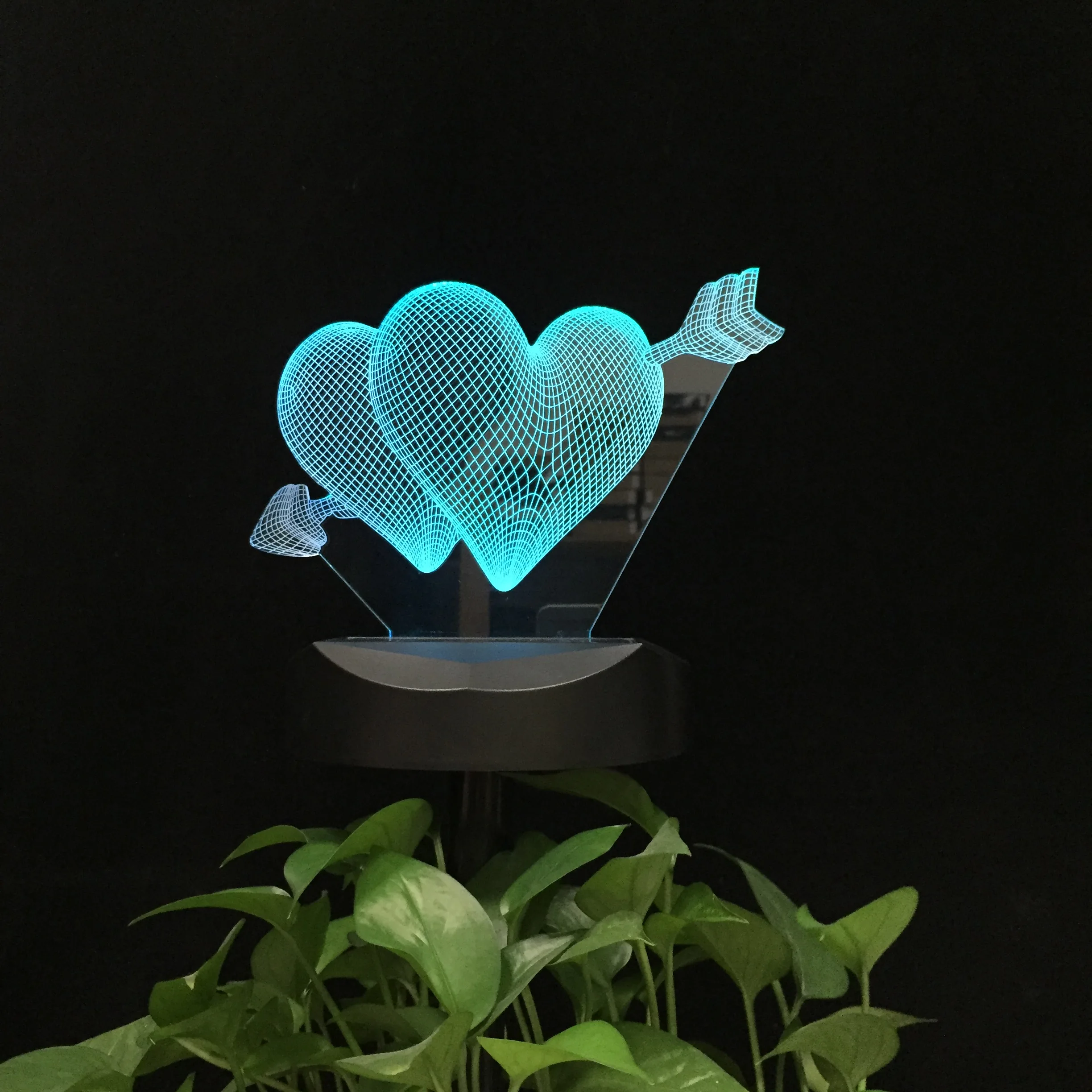 

An Arrow Pierces the Heart Landscape Lighting 3d Table Night Light Outdoor Solar Power 3D LED Night Lamp for Yard Garden Lawn