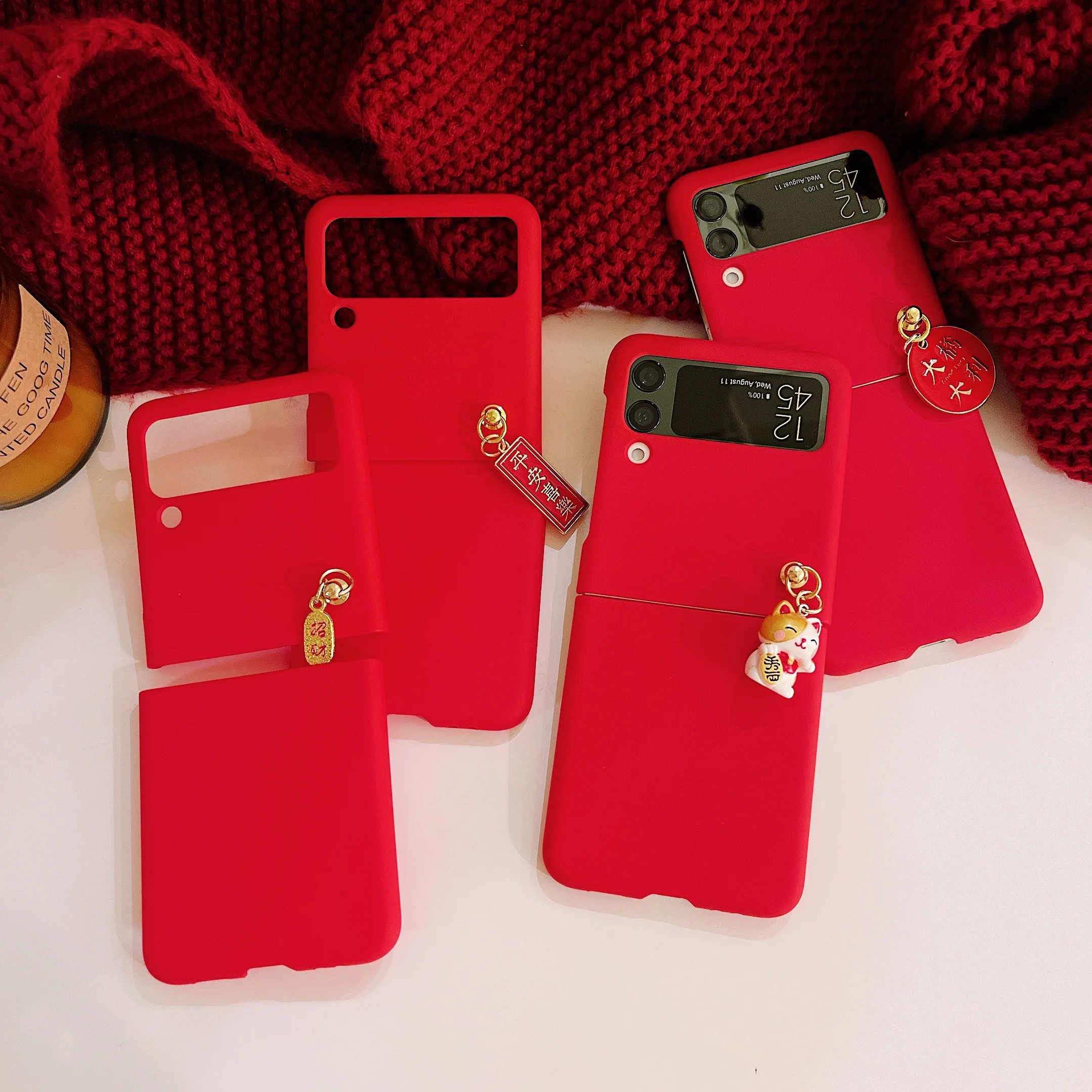 

Luxury Text animal Pendant Phone Case for Samsung Galaxy Z Flip 3 5G Shockproof Back Cover for Samsung Z Flip3 Matte Hard Shell