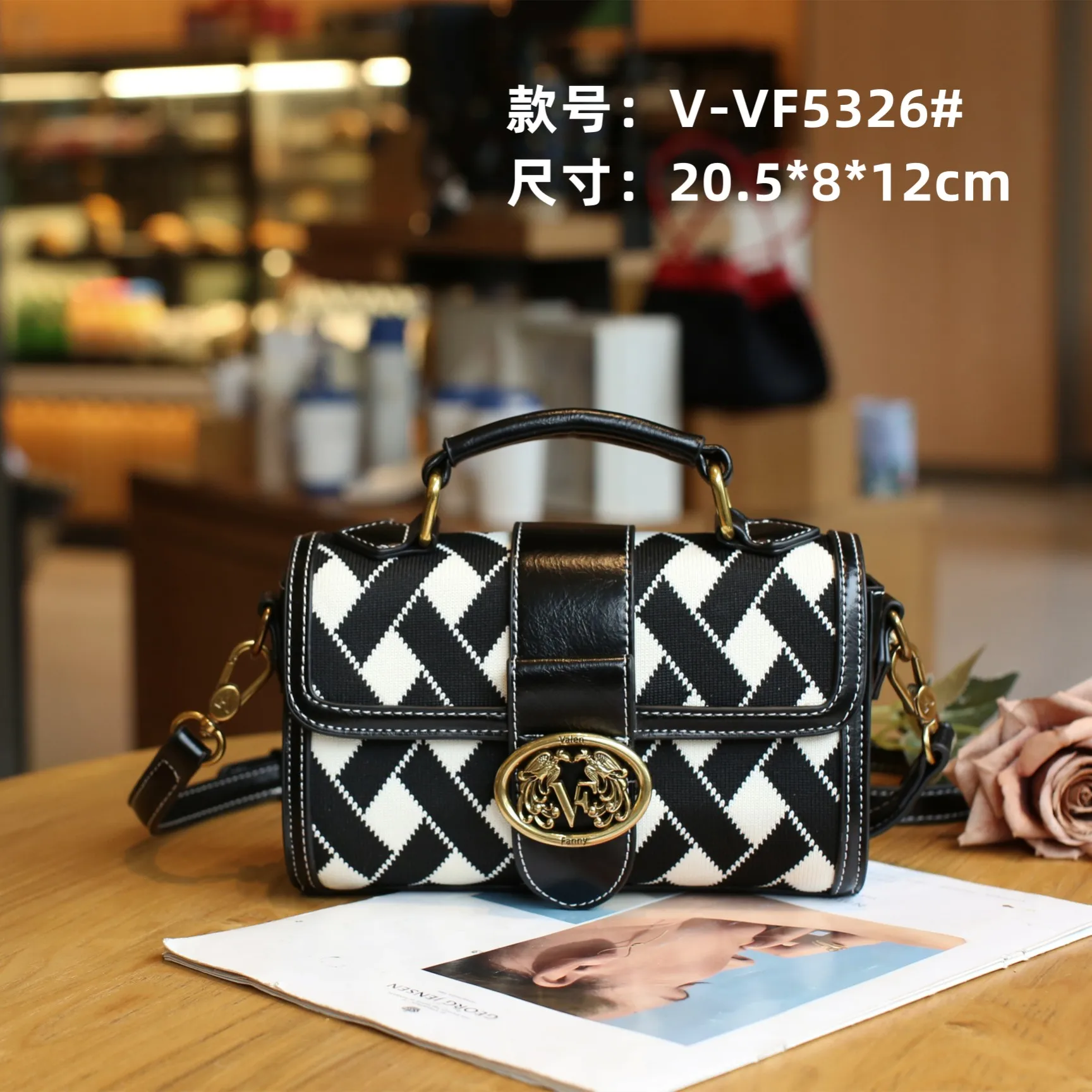 

Net Red 2023 New Trend Bag Independent Brand Valen Fanny Striped Series Handbag For Women In Multiple Scenarios
