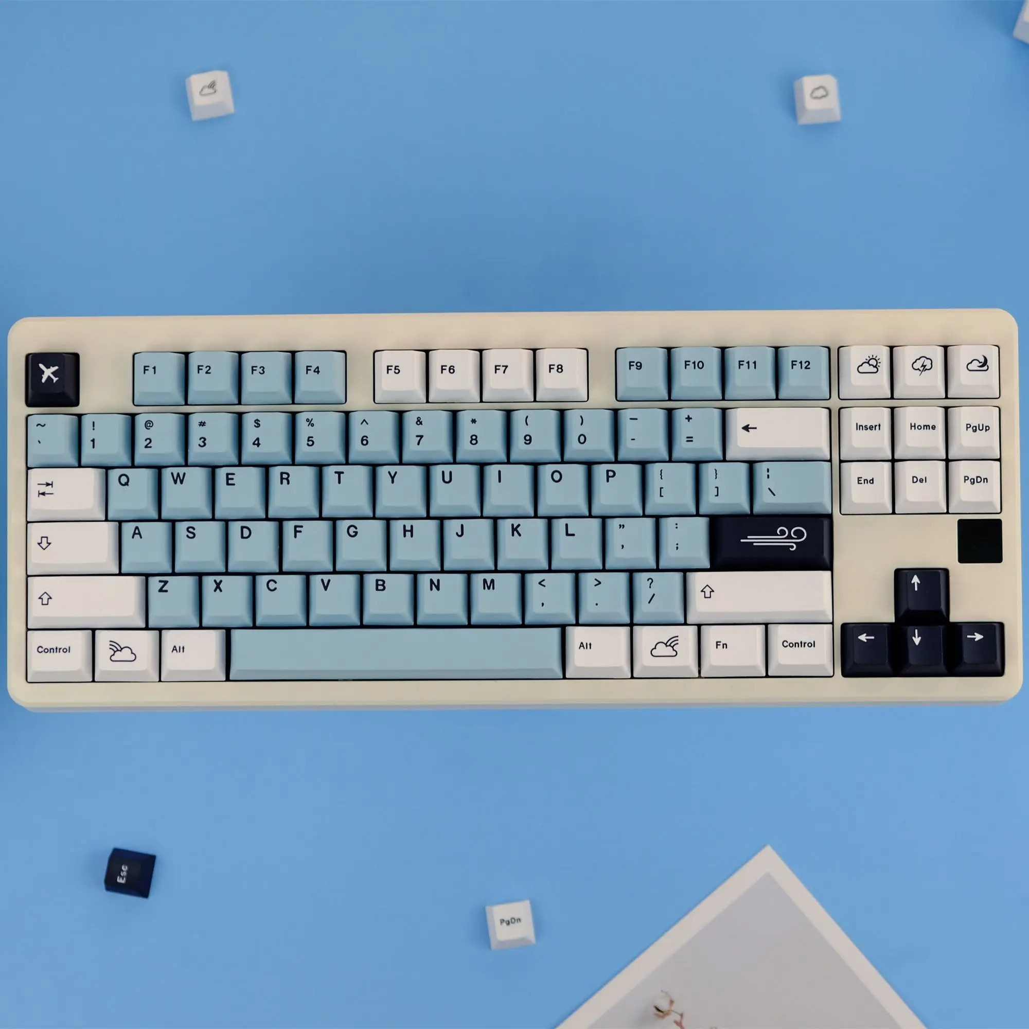 

GMK Flowing Cloud Keycaps, 129 Keys PBT Keycaps Cherry Profile DYE-SUB Personalized GMK Keycaps For Mechanical Keyboard