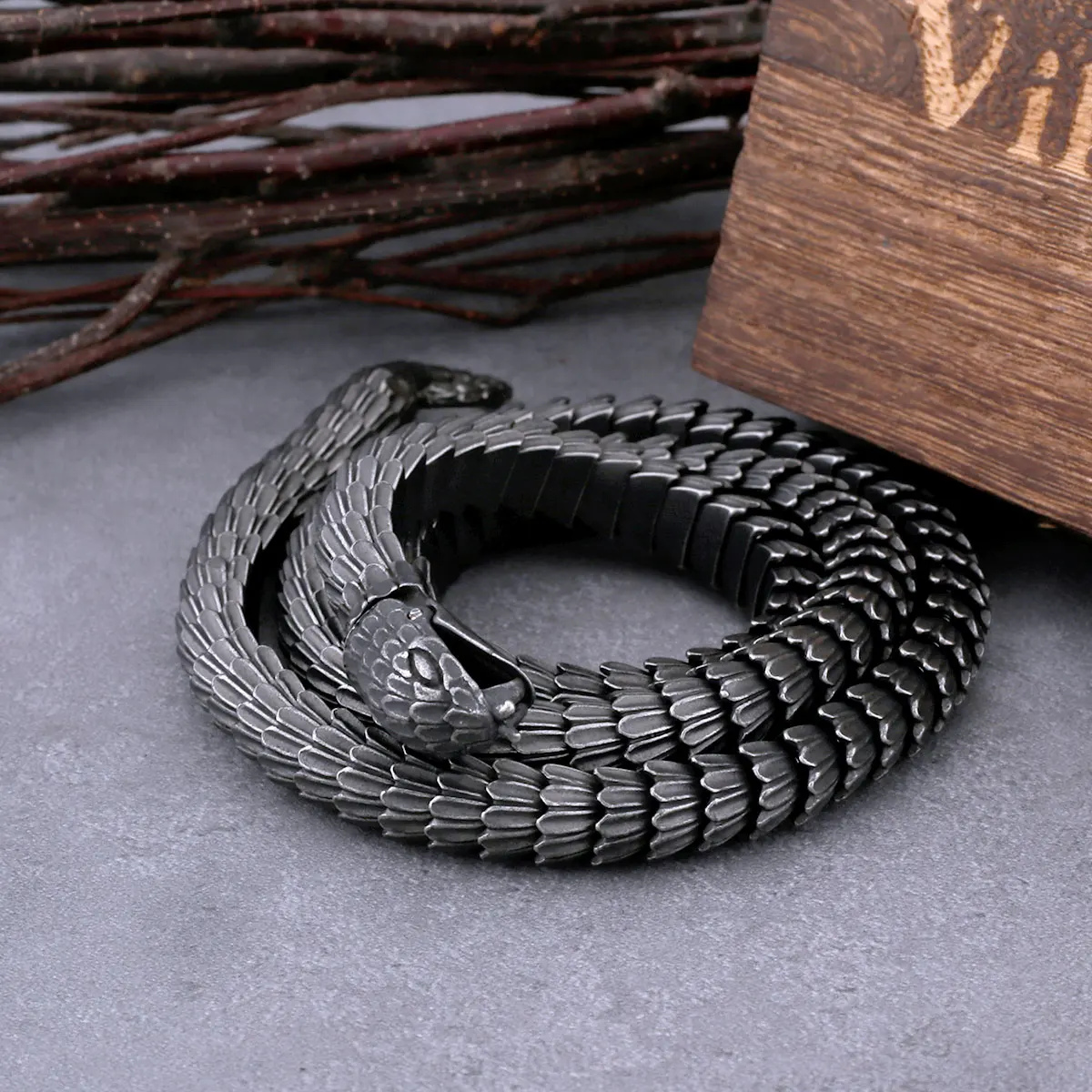 Stainless Steel Viking Ouroboros Necklace Men's Punk Gothic Snake Necklace Fashion Biker Vintage Charm Jewelry Gift Wholesale