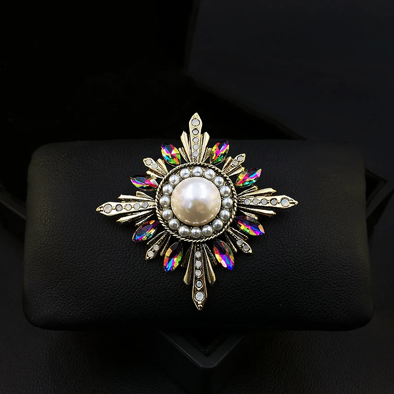 

1683 Vintage Chic Antique Cross Brooch Exquisite High-End Corsage for Women Suit Neckline Pins Clothes Accessories Pearl Jewelry