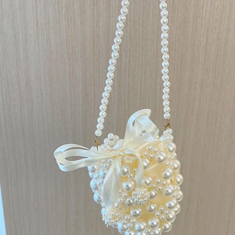 Popular Woven Bucket Holiday Portable Bead Bag Handmade Pearl Bag Female Pearl Chain Handbags for Women 2022Designer Luxury