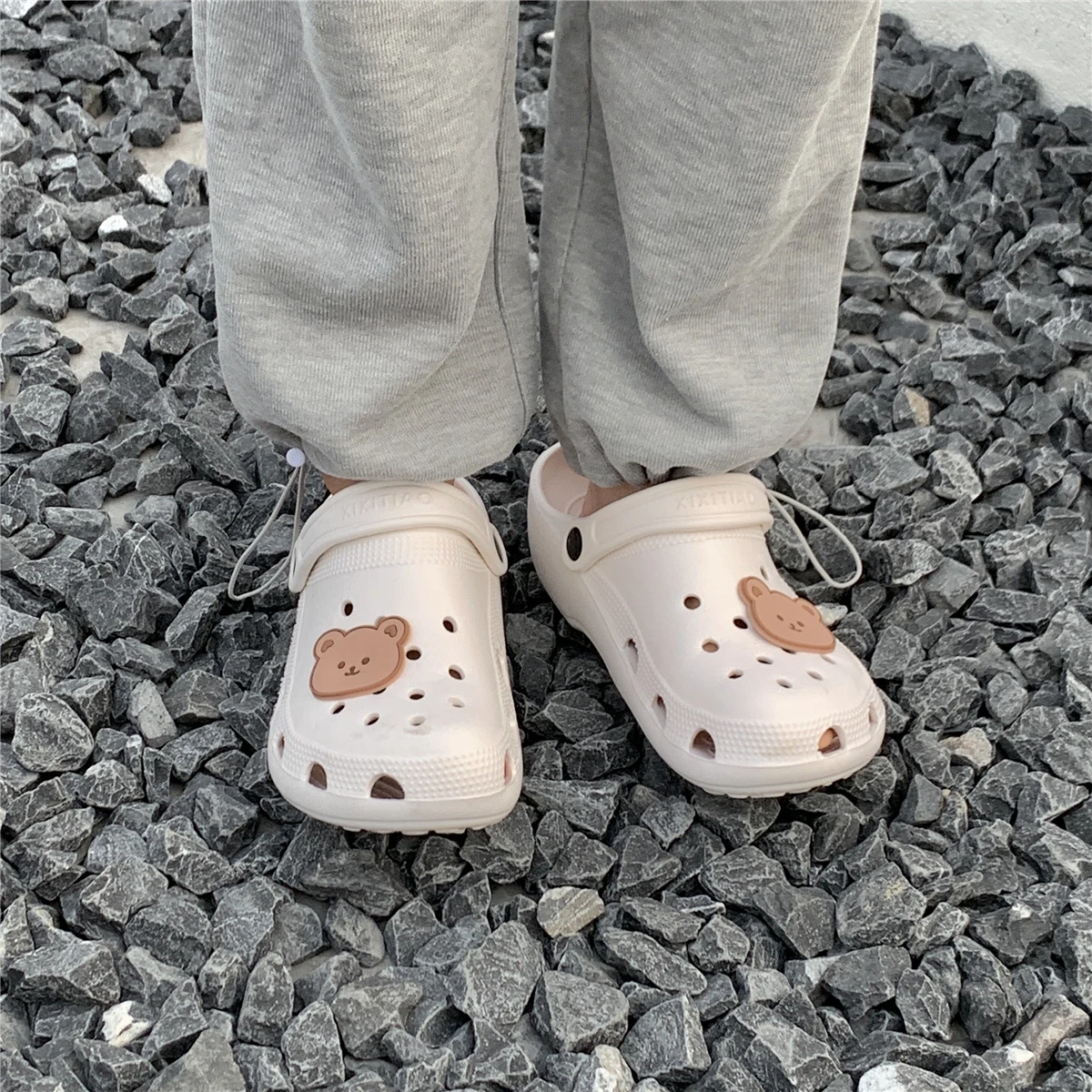 Net Red Trendy Cute Cartoon Hole Beach FFH Shoes Женская летняя сумка Мягкий носок Нескользящая