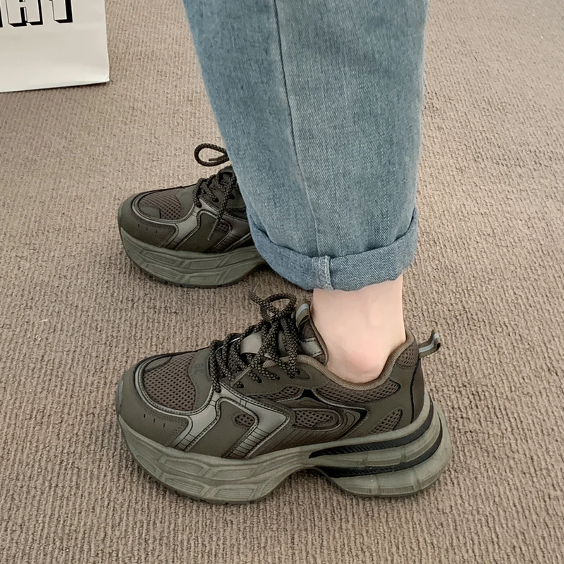 Женские кроссовки на высокой толстой подошве Нескользящие дышащие спортивные