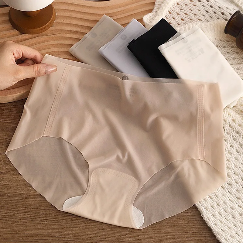 

Seamless Ultra-thin Panties Women New Ice Silk Zero-sense Simple Breathable Underwear Invisible Solid Color Sexy Summer Lingerie