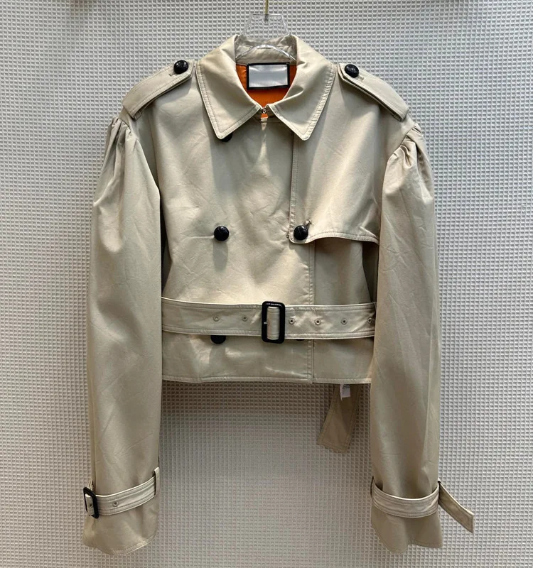 

Короткая ветровка с рукавами-фонариками, осенняя двубортная Свободная куртка в британском стиле ретро премиум-класса на ощупь маленькой толпы, 2023