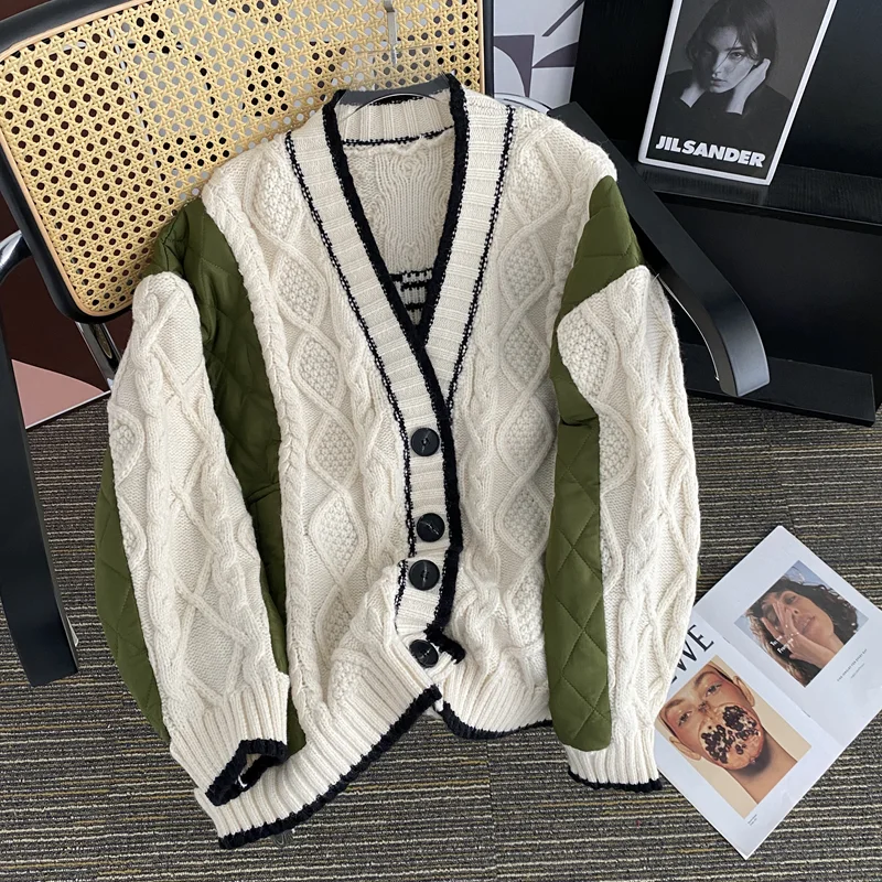 

Women's Autumn and Winter New Korean High-end Temperament V-neck Long Sleeve Single Breasted Loose Stitching Knitted Coat