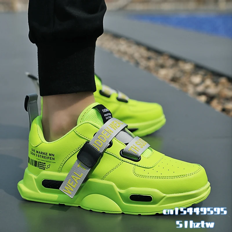 

2022 men's light running shoes red white casual breathable summer sneaker fashion jogging students design sport shoes