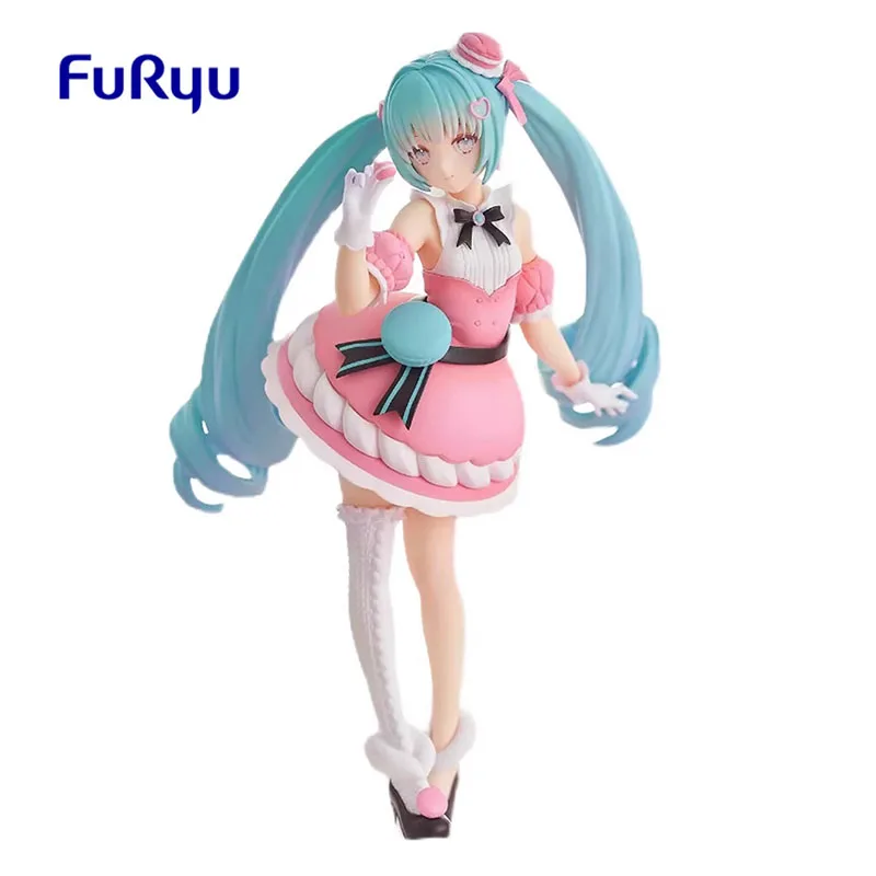 

Оригинальная подвеска в наличии FuRyu VOCALOID, неограниченная серия десертов Hatsune Miku, французские сэндвич-пирожные, 21 см, аниме Модели Игрушек
