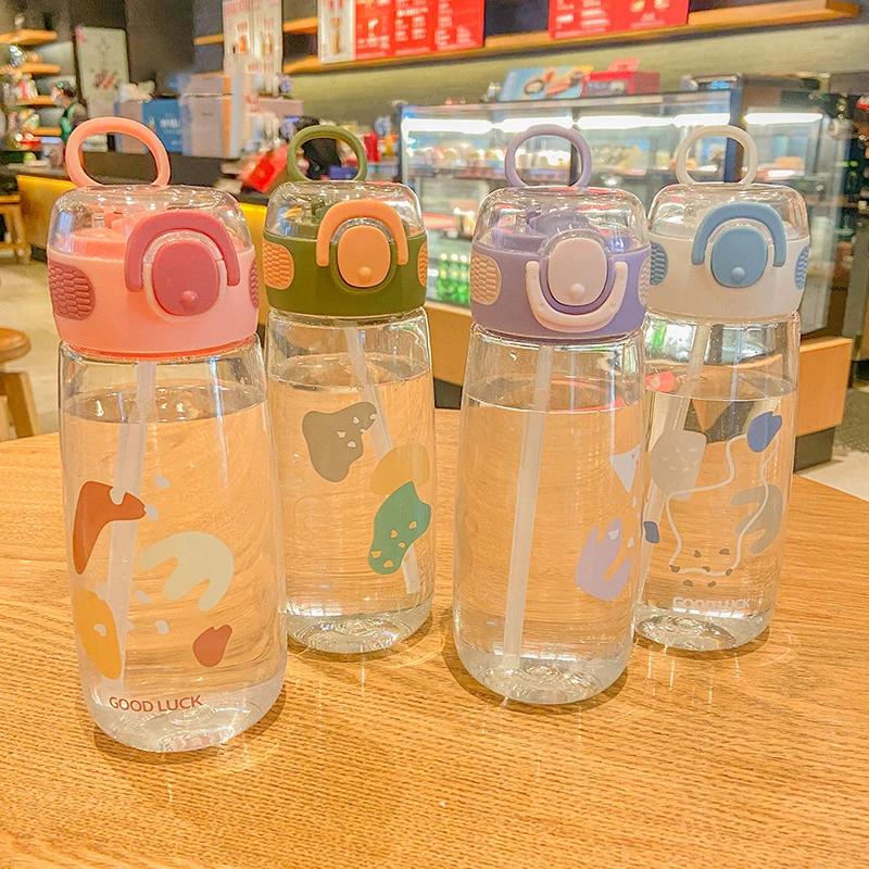 

Милая бутылка для воды 650 мл с соломинкой, портативная пластиковая чашка для занятий спортом на открытом воздухе, для питья воды, бутылки для студентов, бесплатная доставка