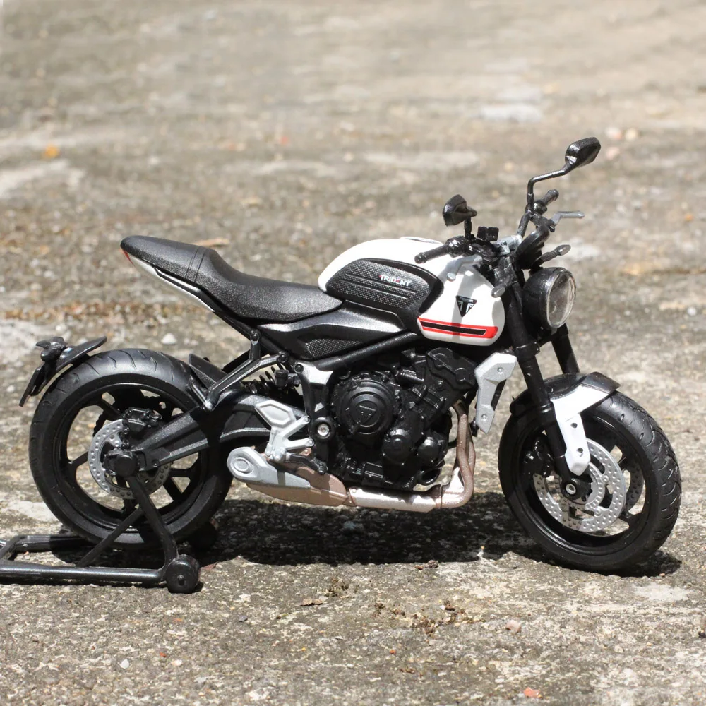 Welly масштаб 1:12 Триумф 660 2022 модель мотоцикла из сплава литый под давлением