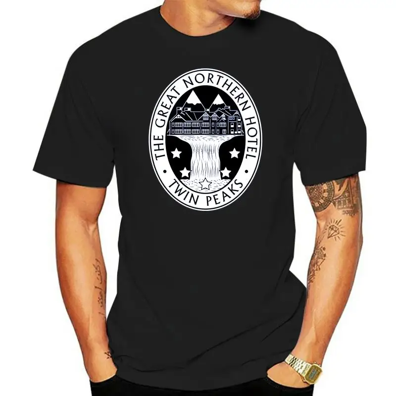 

Футболка для взрослых TWIN пикс THE GREAT North HOTEL LYNCH, Культовая драма