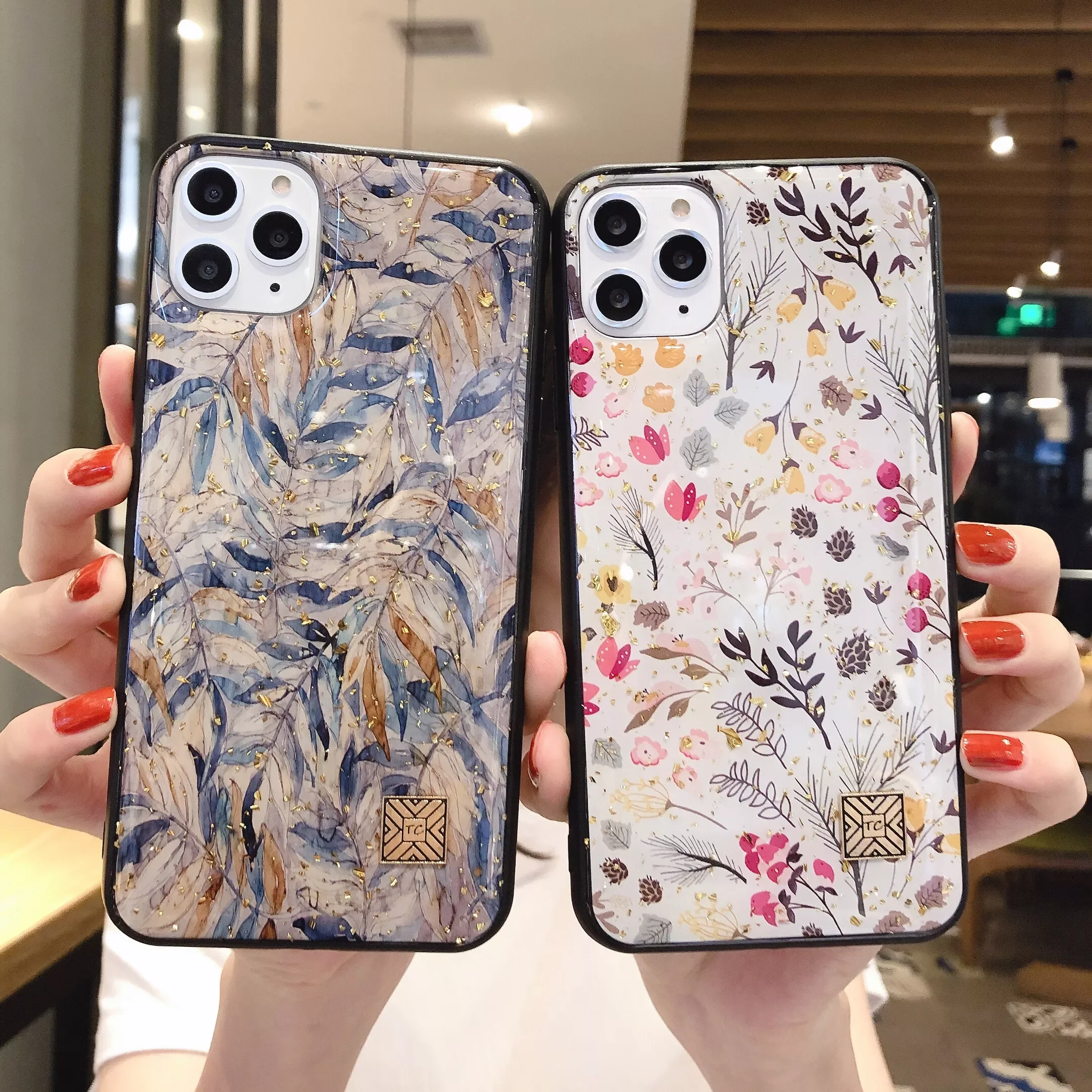 

Foil Glitter phone case For iphone 12 Mini 11 13 Pro max X XR XS MAX 6 7 8 plus case soft TPU banana Leaf Flowers cover