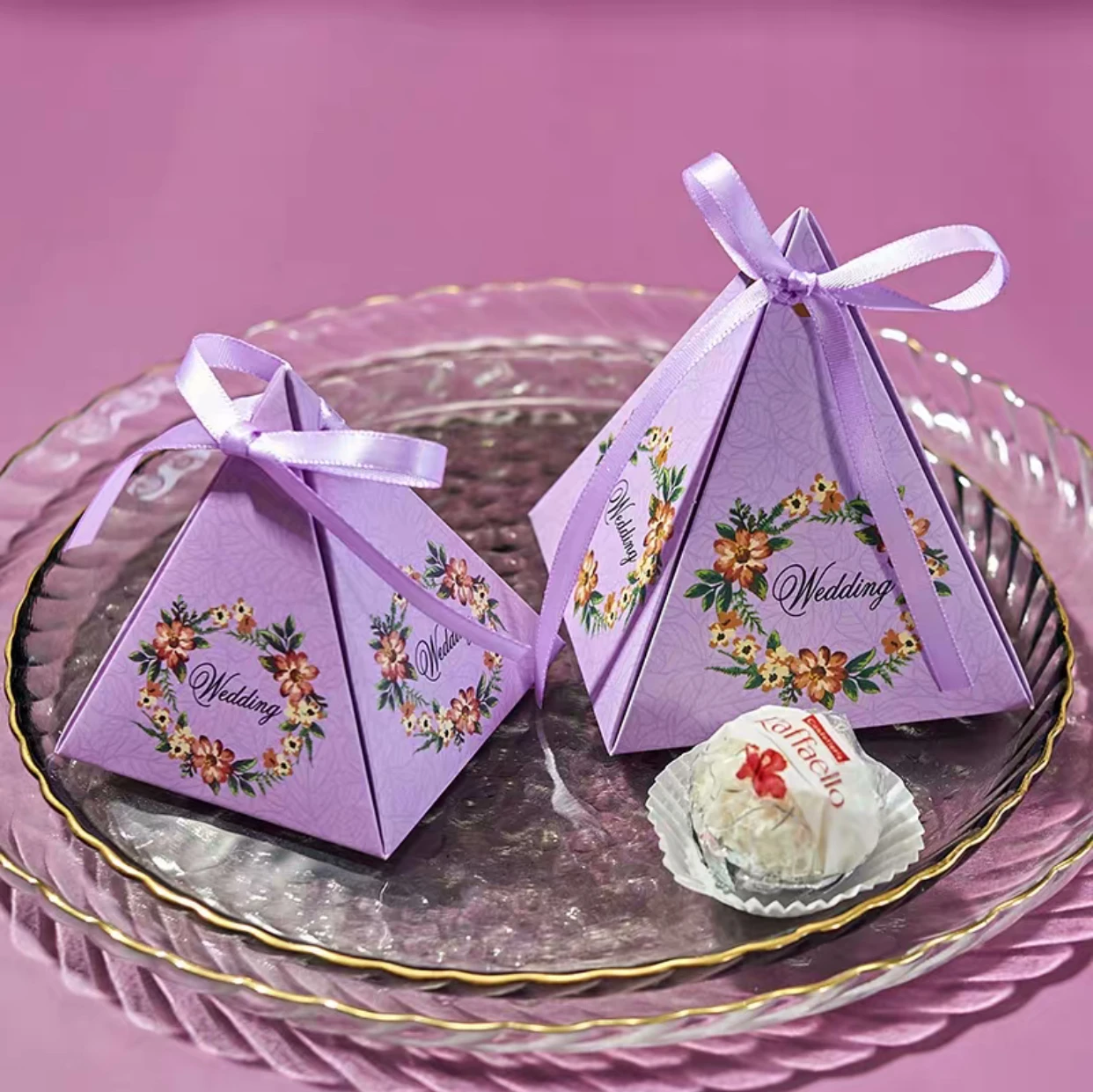 

Elegant Pyramid Paper Wedding Marriage Bridal Shower Mini Cake Chocolate Package Candy Boxes For Party Guests Door Gifts Packing