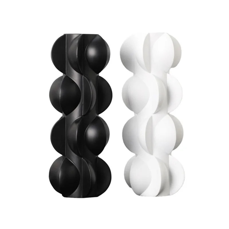 

Simple modern resin skirt vase crafts Nordic Light luxury creative home living room porch decorations