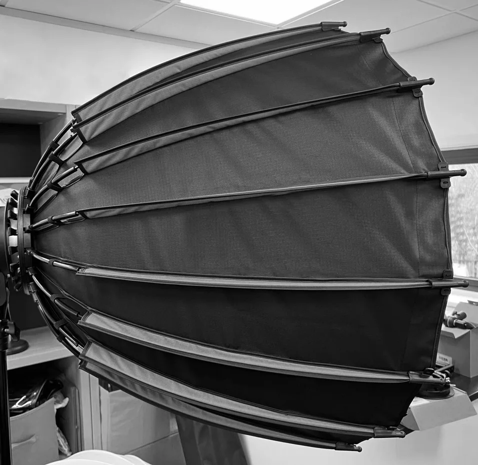 

Multifunction Quickly Release Parabolic Deep Softbox LED-90cm Honeycomb Grid softbox
