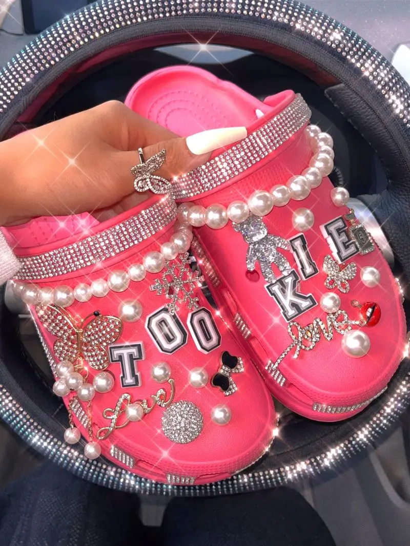 

GD-time 2022 Diamond Summer Clog Garden Shoes Hot Ins Style Regular Classic Slip On Sandals Beach Outdoor Shiny Charms Slippers