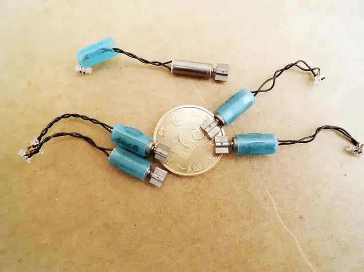 Массовая вибрация 4*11 5 мм двигатель постоянного тока без сердечника/мобильный