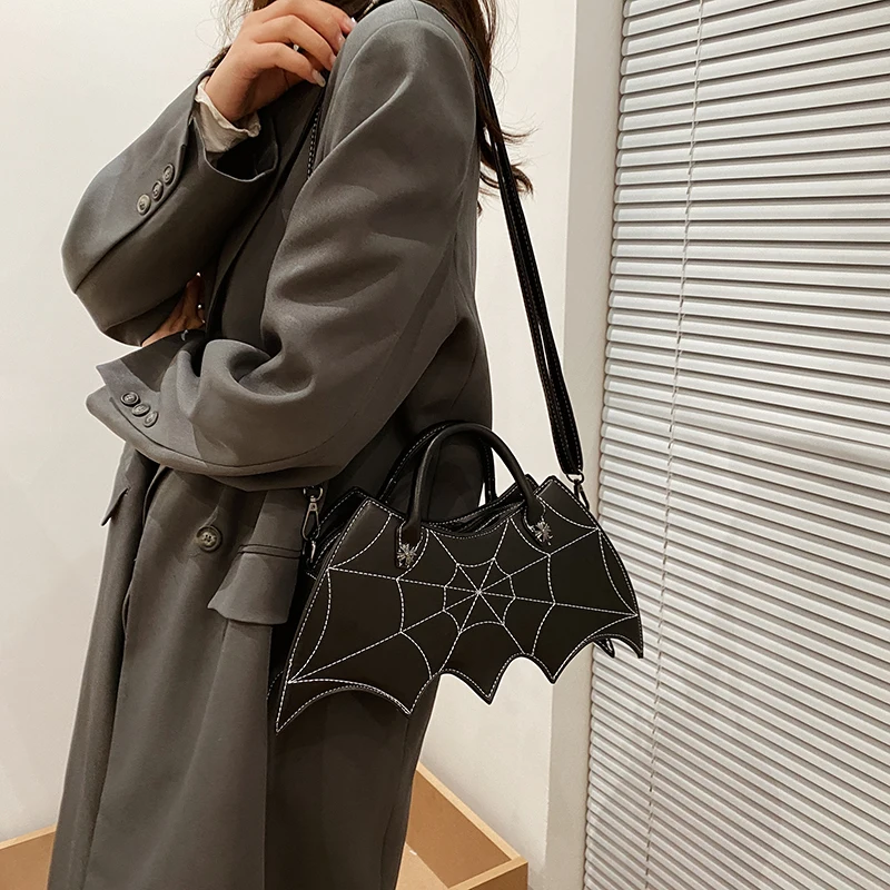 

Women Shoulder Bag Brand Spider Web Embroidery Thread Luxury Handbag Leather Crossbody Bag Designer Spoof Bat Bag Female Purse