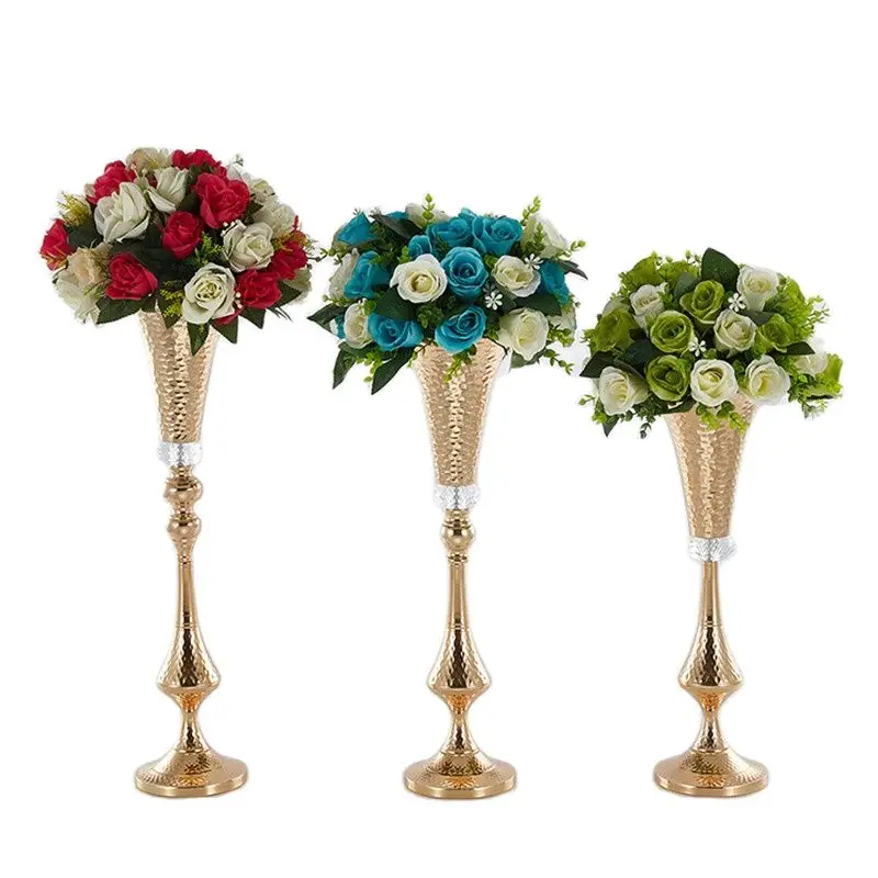 

New Wedding Decor Metal Trumpet European Hotel Table Creative Flower Vase Romantic Party Ornament Candle Holder
